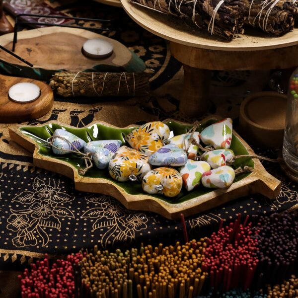 Lost in the Forrest -  Enamel Leaf Wooden Bowl - 33x17cm - Bild 9