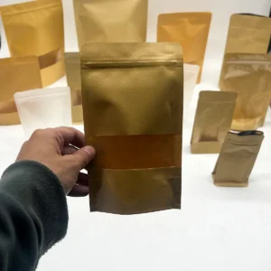 10-pack papperspåsar med fönster i kraftpapper 12x20 cm - produktbild 2