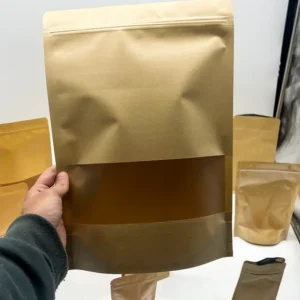 10-pack papperspåsar med fönster i kraftpapper 25 x 35 cm - produktbild 5