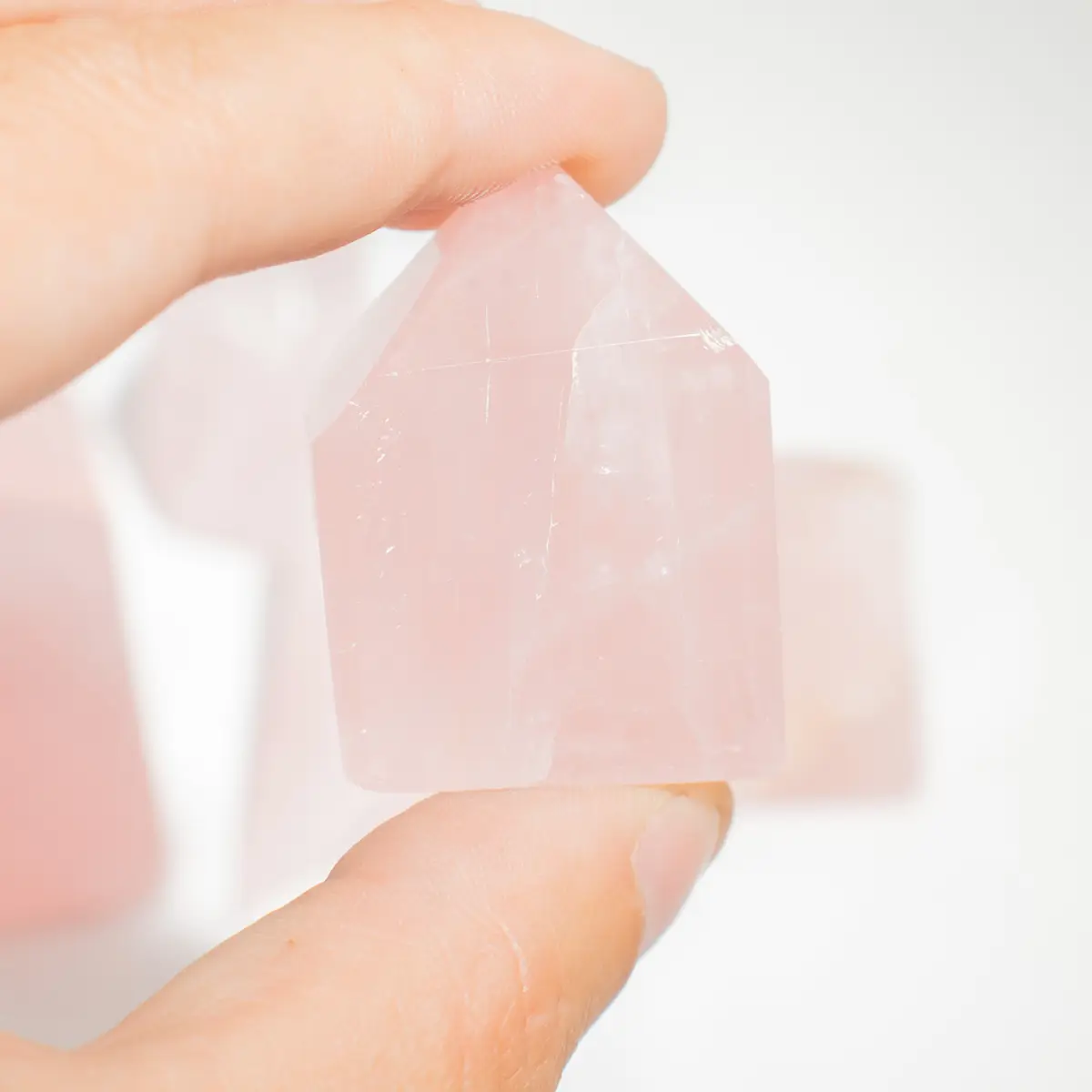 Ädelstensspets av indisk rosenkvarts cirka 6 cm (0,5 kg) – ca 8 stycken - produktbild 4