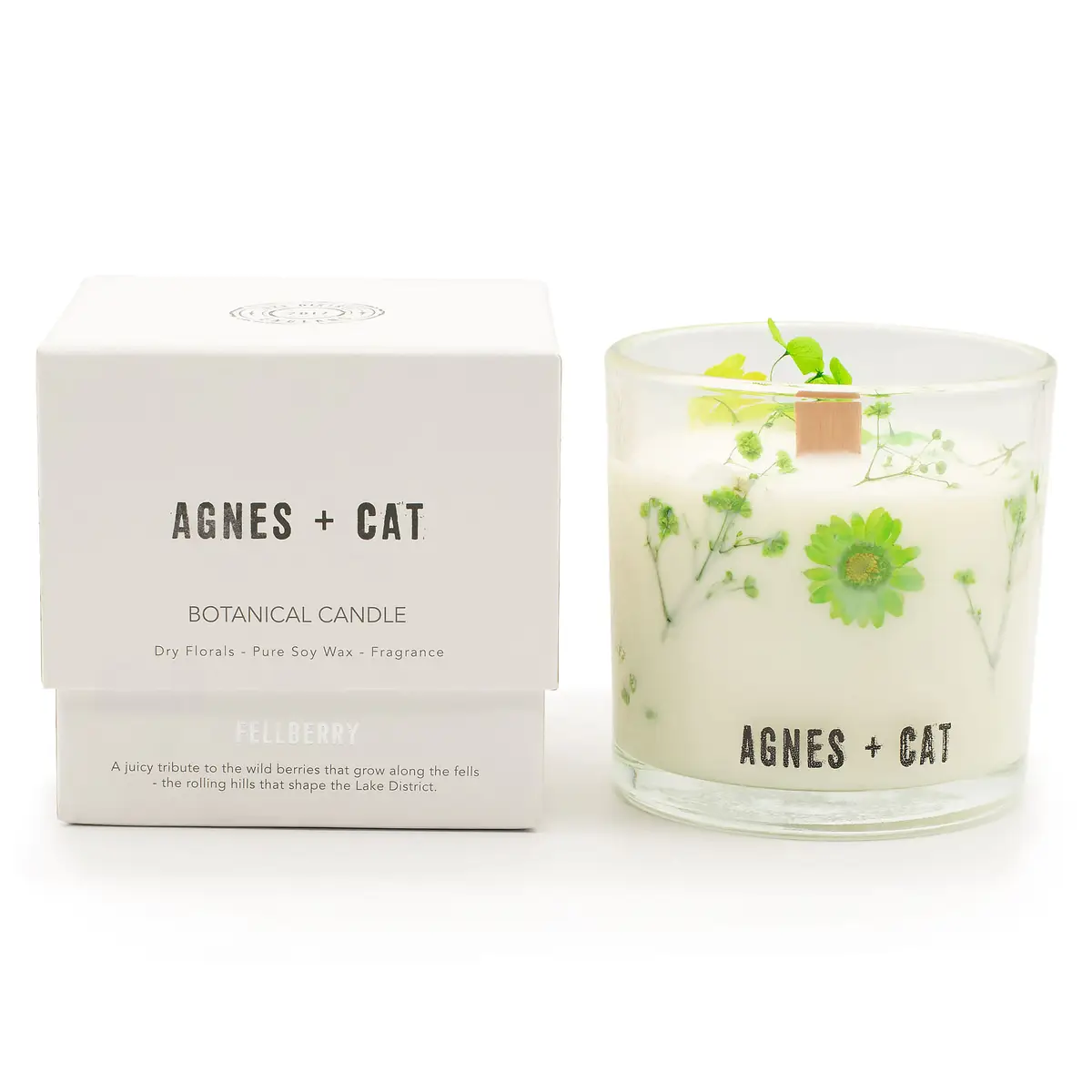 Agnes + Cat botaniskt sojavaxljus Fellberry i glas med torkade gröna blommor och vit presentförpackning