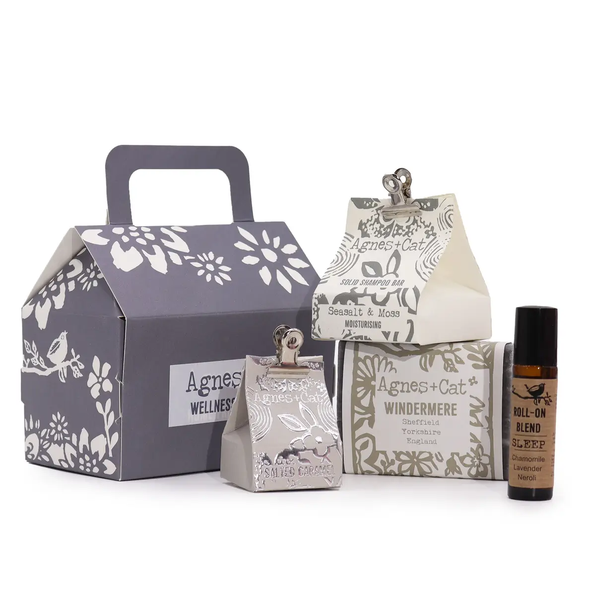 Agnes + Cat Wellness-presentset Lake Breeze med presentförpackning och kroppsvårdsprodukter