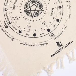 Ancient Witch tyg för pendeldivination med mystisk mal i natur och svart - produktbild 2
