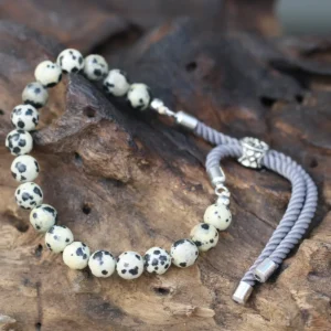 Armband med ädelstenssnören i dalmatinerjaspis och silverpläterad justerbar stängning - produktbild 5