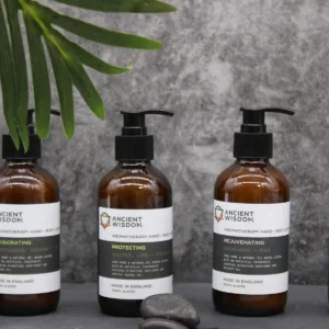 Aromaterapeutisk hand- och kroppslotion med sandelträ och ros 250 ml - produktbild 2
