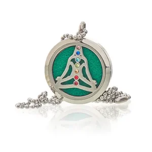 Aromaterapihalsband i rostfritt stål med yoga chakra-symbol och grön filtinsats