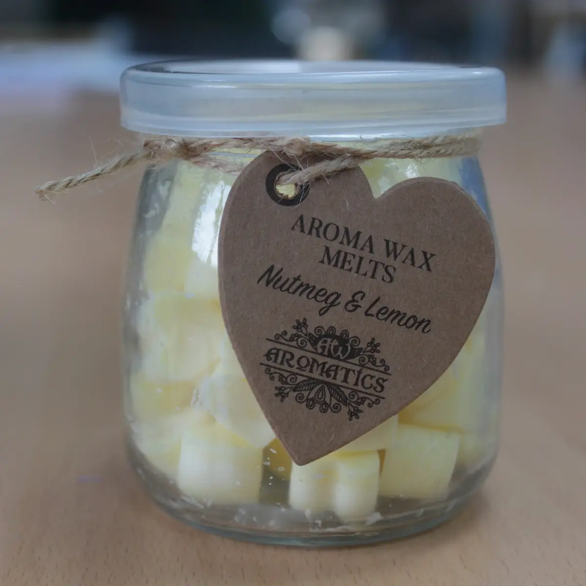 Aromatiska sojavaxsmältor med muskot och citron i glasburk - produktbild 2