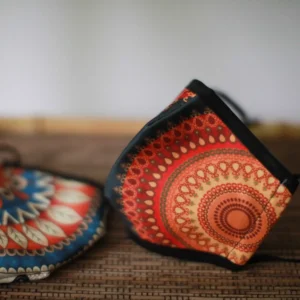 Återanvändbar modeansiktsmask med PM2.5-filter i orange mandala - produktbild 2