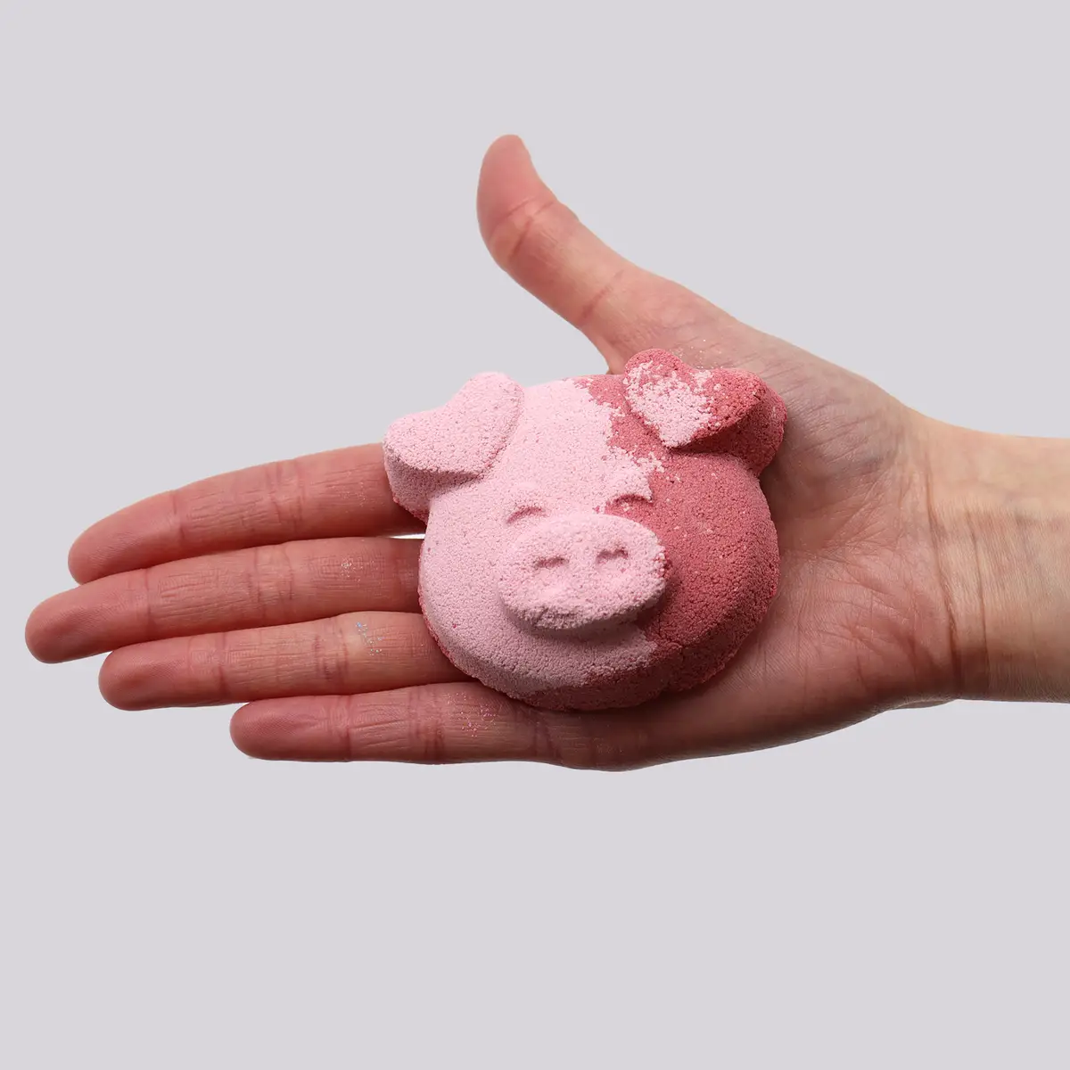Badbomb i form av gris med vaniljcupcakedoft 70 g - produktbild 3