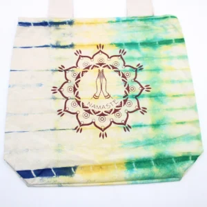 Batikkamönstrad bomullsväska med Namaste-motiv och naturfärgat handtag 38x42x12 cm - produktbild 3