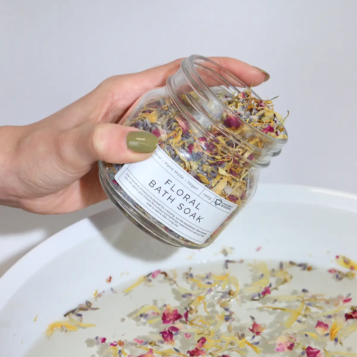Blommigt badsalt med naturliga örter 140g - produktbild 3