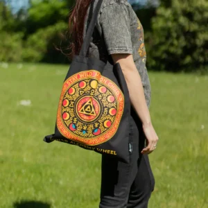 Bomullskasse med Luna Alchemy Wheel-motiv i svart - produktbild 7