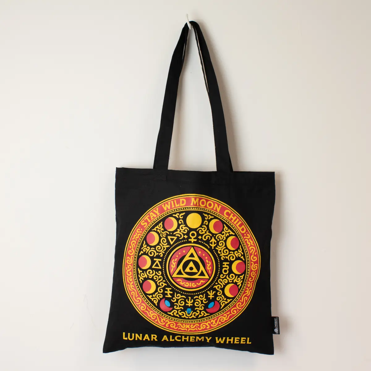 Svart bomullskasse med färgstarkt Luna Alchemy Wheel-tryck