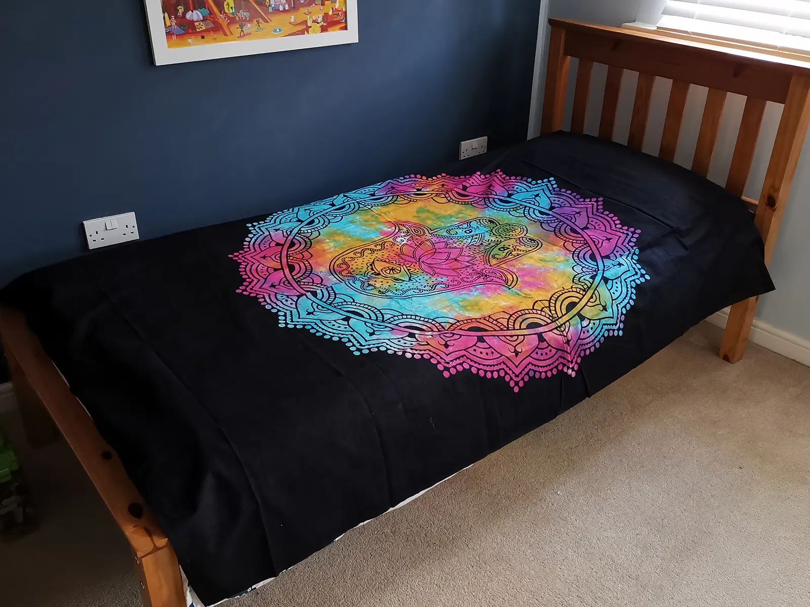 Bomullstäcke och väggbonad med svart Hamsa-motiv 130x200 cm - produktbild 2