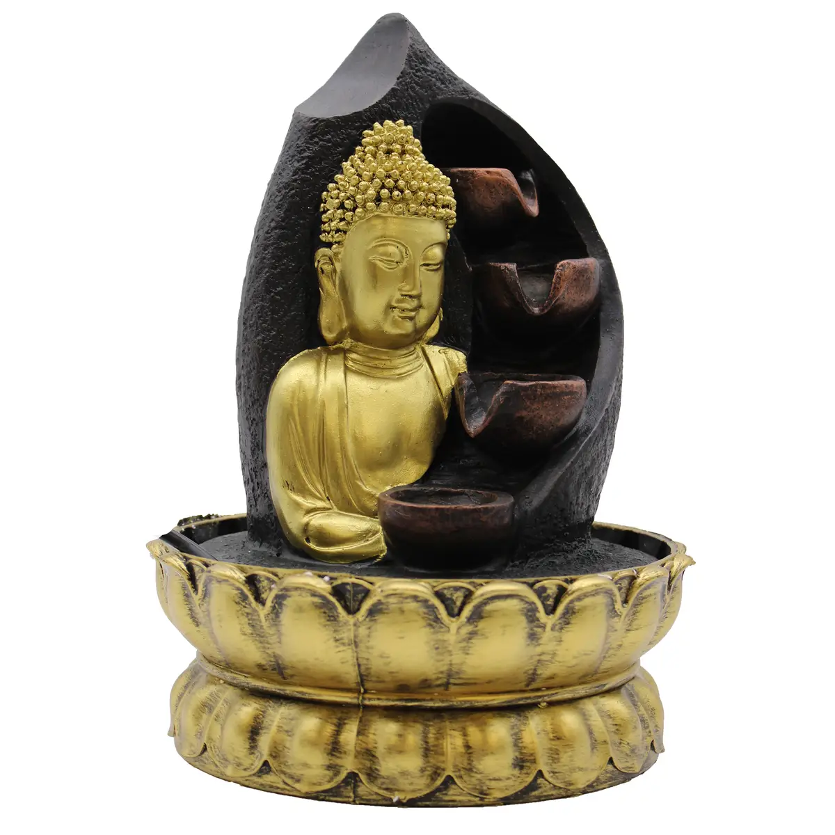 Bordsvatteninstallation med gyllene Buddha och vattenkannor i svart och guld