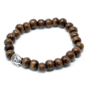 Brunt elastiskt armband med träpärlor och en silverfärgad Buddha-berlock