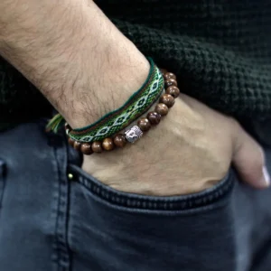 Brunt armband med träpärlor och Buddha-berlock - produktbild 2