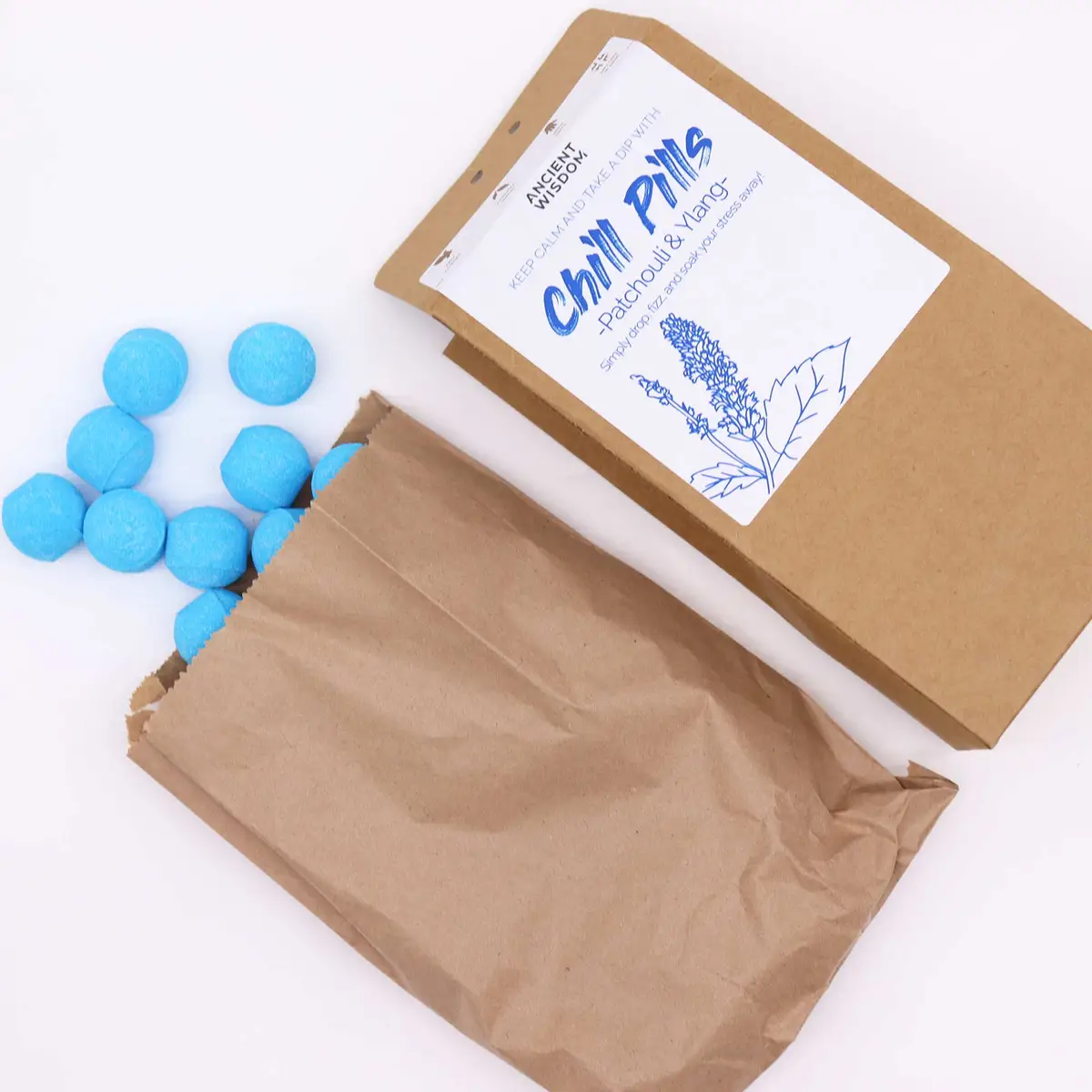 Chill Pills Presentpaket 350g med Ylang och Patchouli badbomber - produktbild 2