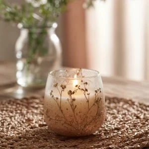 Doftljus i glasburk med torkade blommor Wildlight Woods - produktbild 2