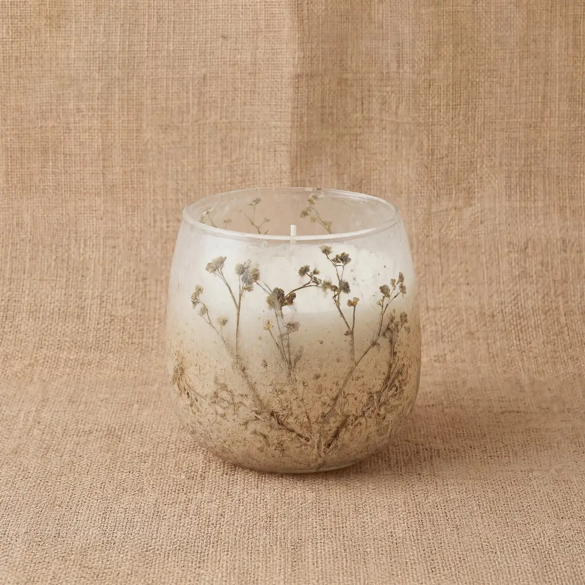Doftljus i glasburk med torkade blommor Wildlight Woods - produktbild 5