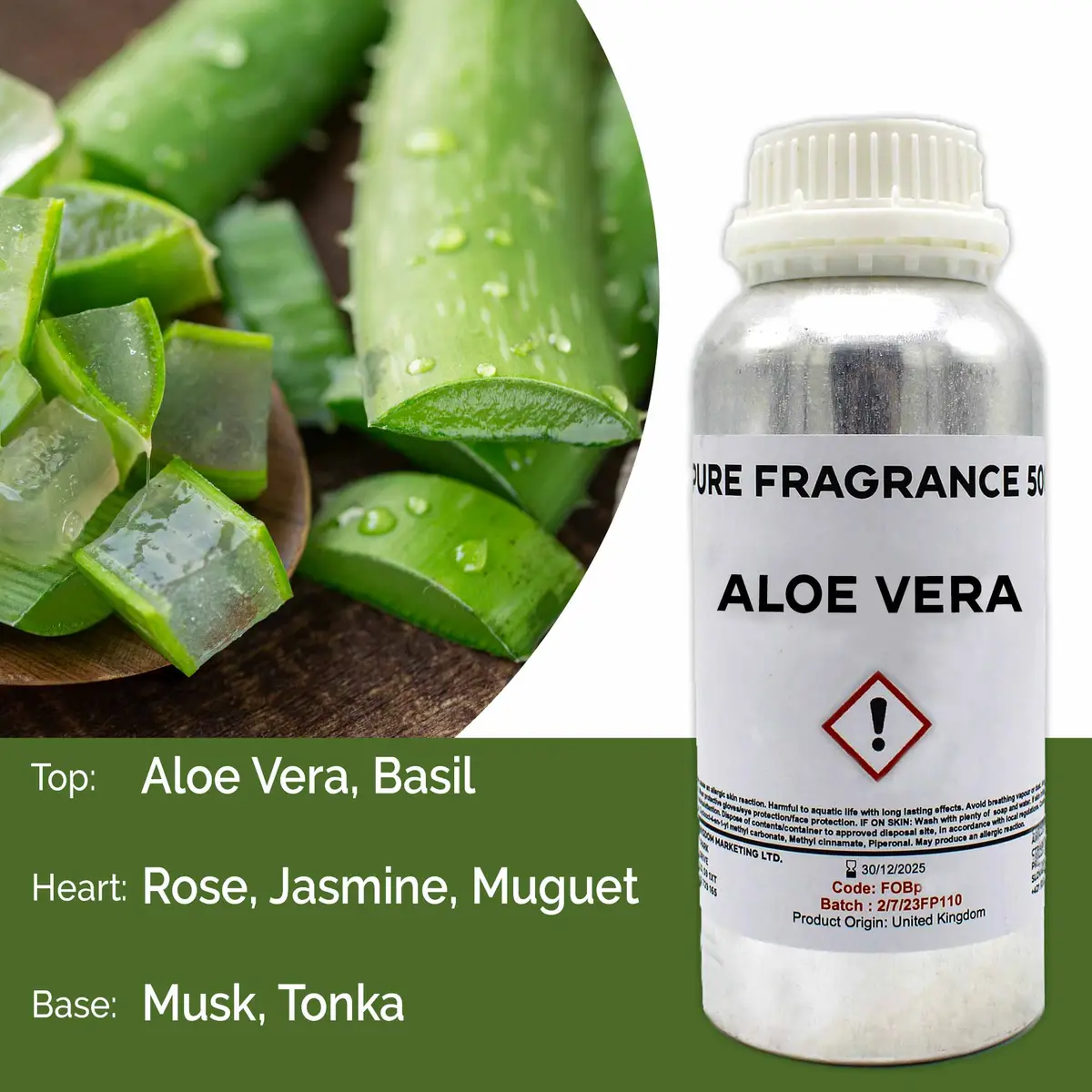 Flaska med ren doftolja Aloe Vera 500 ml och skivade aloe vera-blad