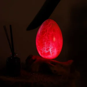 DriftGlow bordslampa med äggformad skärm i sprucken orange och fot av drivved - produktbild 5