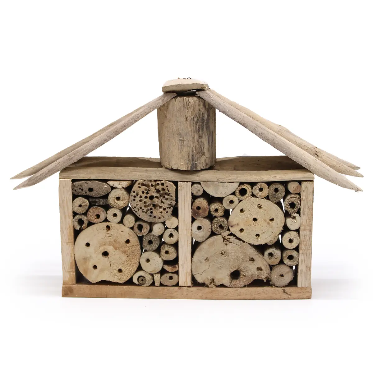 Bred insektsholk i driftwood med flera håligheter för bin och insekter