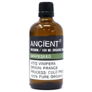 Flaska med ekologisk druvkärnolja basolja 100 ml med etikett från Ancient Wisdom