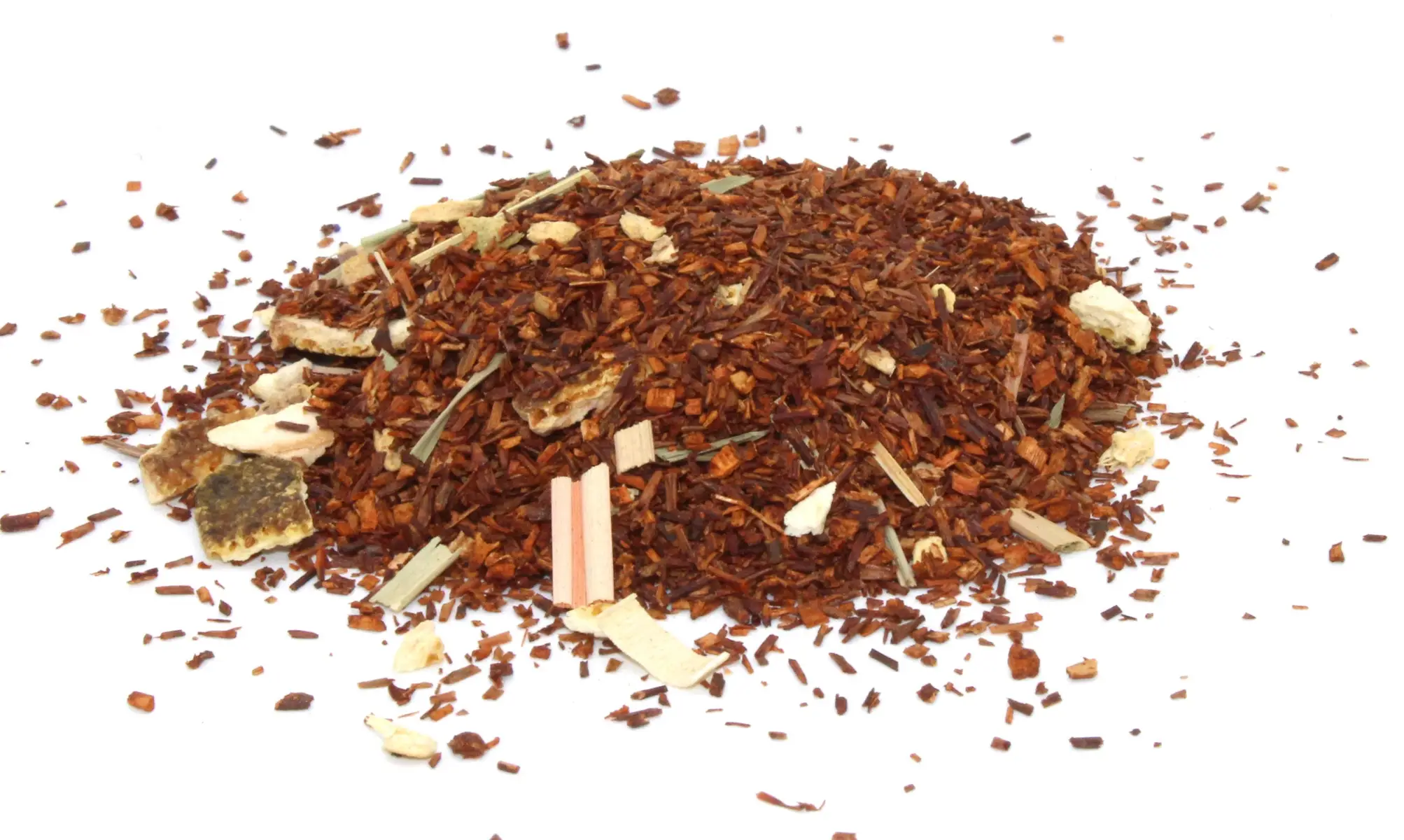 Ekologiskt rooibos-te med bitar av apelsin och citrongräs