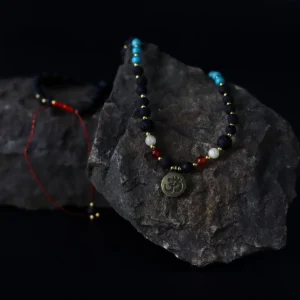 Essence of the Volcano halsband med lavasten och Om-berlock - produktbild 3