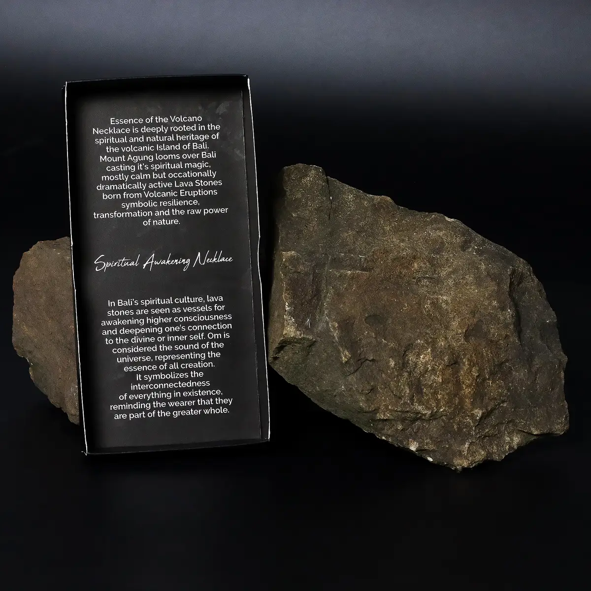 Essence of the Volcano halsband med lavasten och Om-berlock - produktbild 7