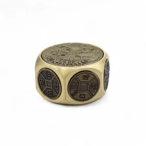 Feng Shui-drakspinner i metall med detaljerade drakmotiv och kinesiska tecken