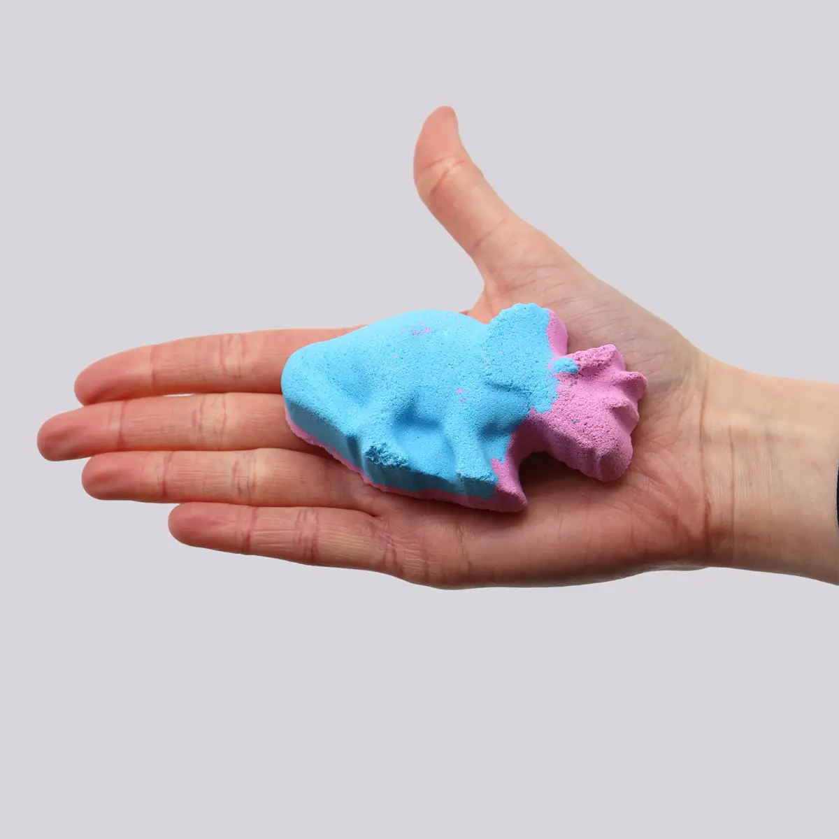 Formad badbomb dinosaurie med blåbärsdofter 80 g - produktbild 2