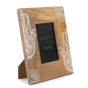 Fotoram i mangoträ med vitt Hamsa-motiv och plats för 10x15 cm foto