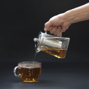 Glaskanna med infuser för te i tornform 780 ml - produktbild 2