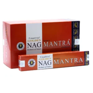 Förpackning med Golden Nag Mantra rökelsepinnar i orange och vit design