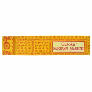 Förpackning med Goloka Nag Champa rökelsepinnar i gul och röd design