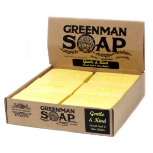 Förpackning med flera gula tvålkakor Greenman Soap mild och skonsam tvål