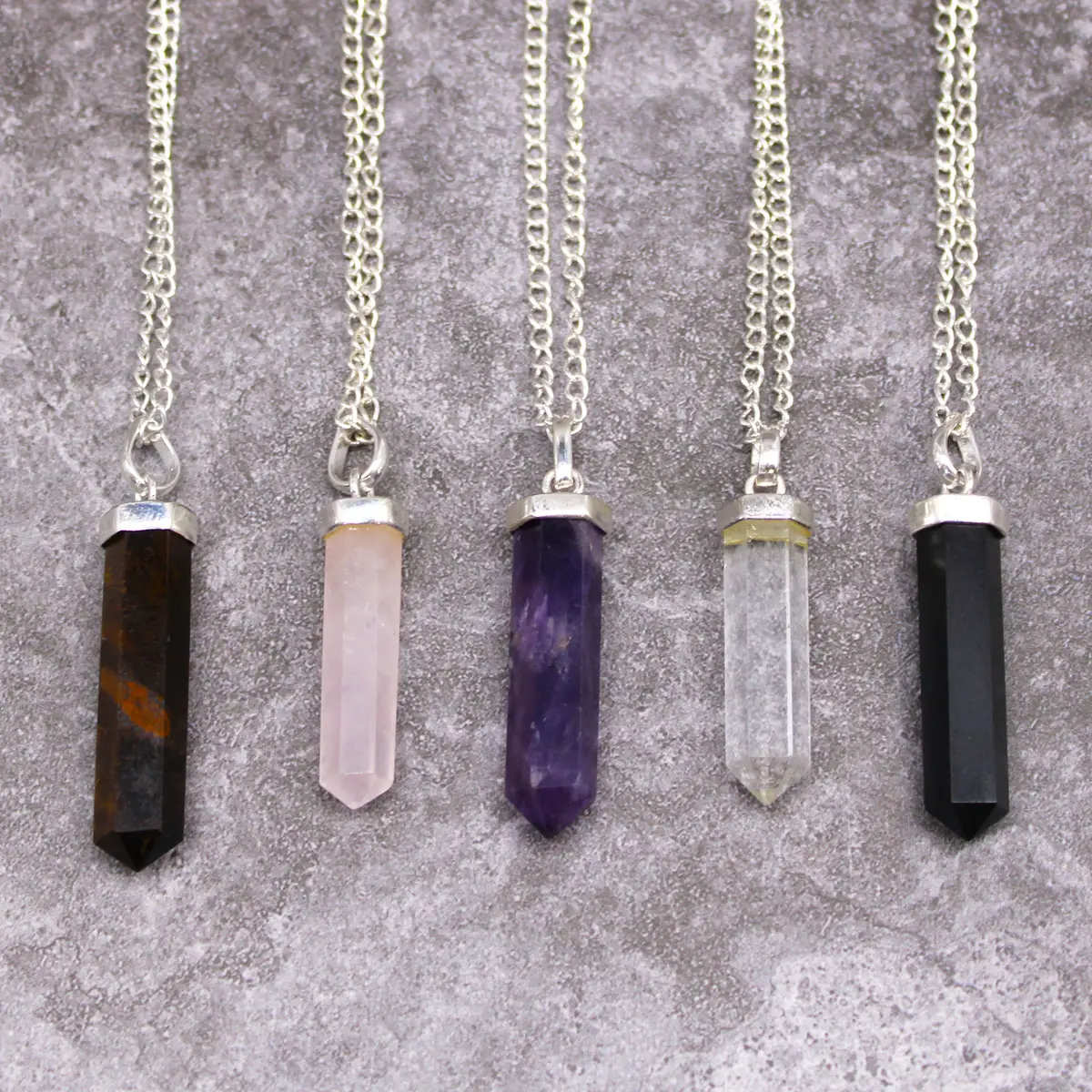 Halsband med hänge i tigeröga och silverpläterad kedja - produktbild 6