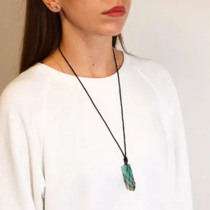 Halsband med infattat amazonit-hänge - produktbild 2