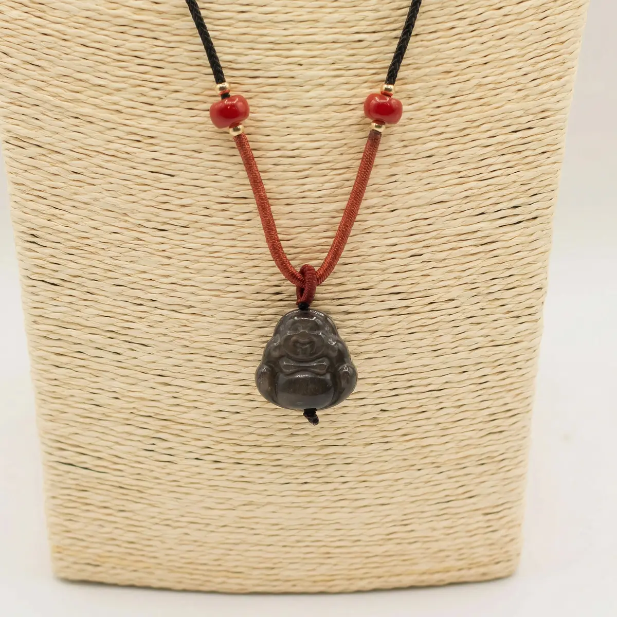 Halsband med snöre och hänge i silverobsidian med Buddha-motiv - produktbild 4