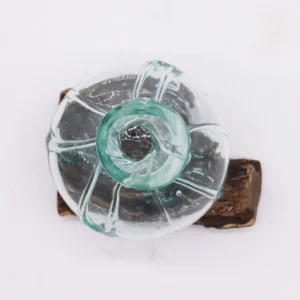 Handblåst minidekantör i glas på träfot 24 cm - produktbild 6