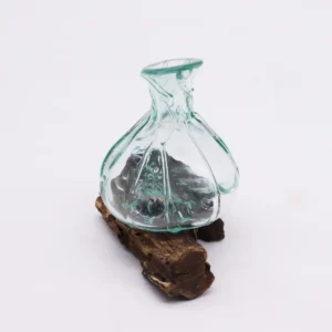 Handblåst minidekantör i glas på träfot 24 cm - produktbild 7