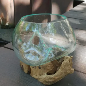 Handblåst skål i smält glas på trästomme liten - produktbild 7
