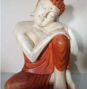 Handgjord Buddha-staty i Suarträ, 30 cm, tänkande pose - produktbild 2