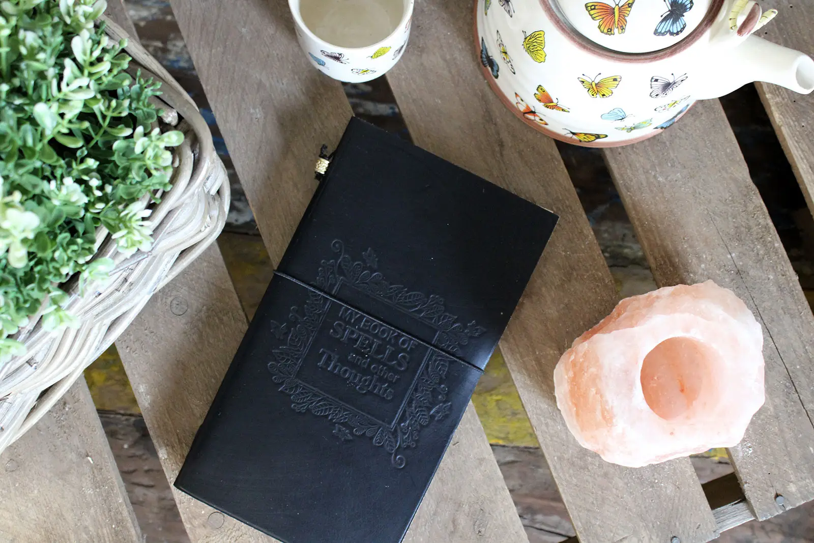 Handgjord läderjournal med omslag och tomma sidor, svart - produktbild 2