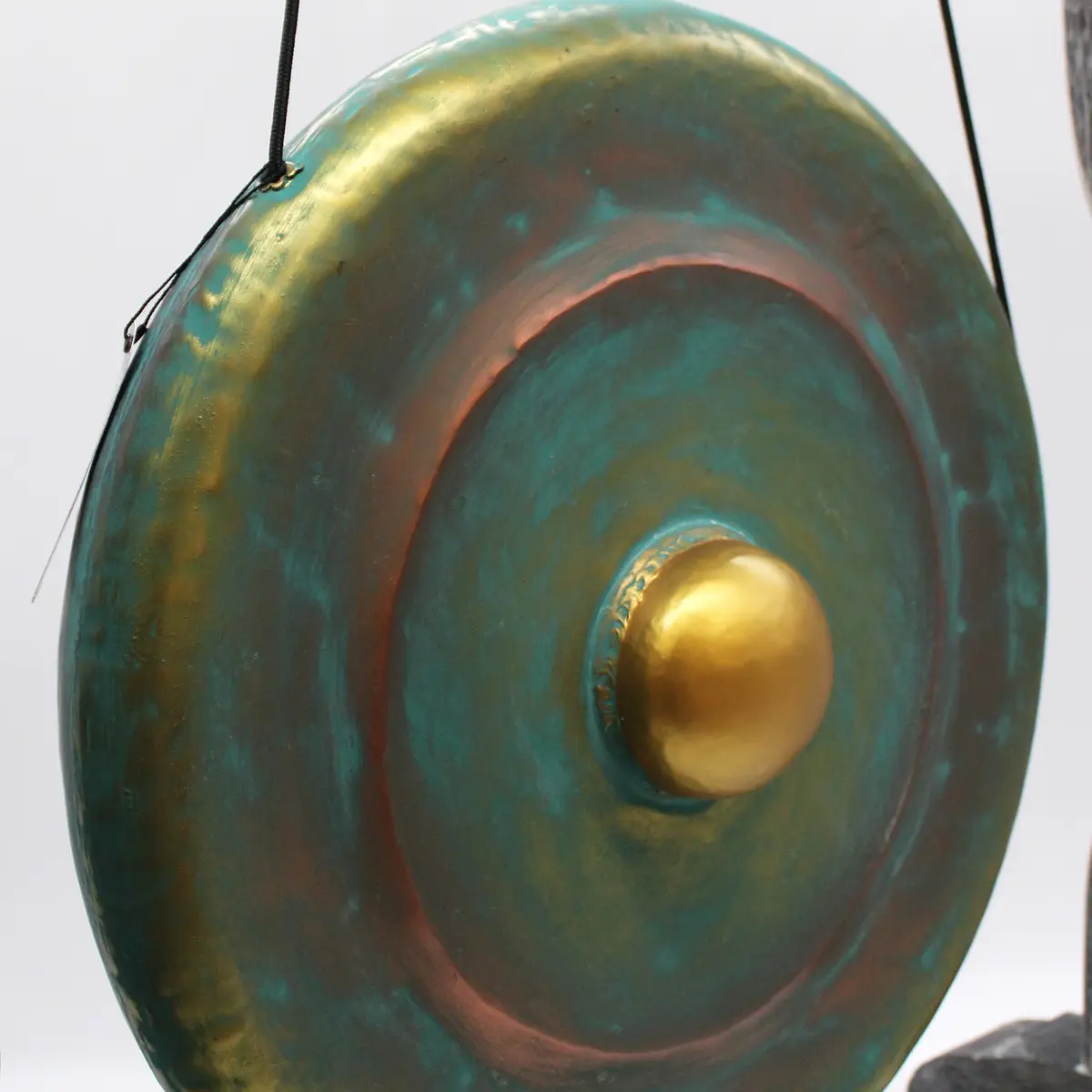 Handgjord medium gong med stativ 50 cm grönpatinerad - produktbild 3