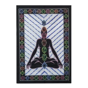 Handmålad bomullsväggbonad med Buddha i meditationsställning och chakrasymboler