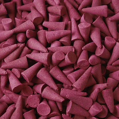Flera röda indiska rökelsekoner i storpack