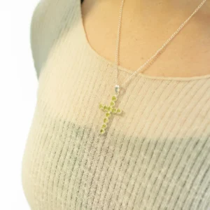 Indiskt andligt korshänge med silverpläterad kedja och peridotstenar - produktbild 2